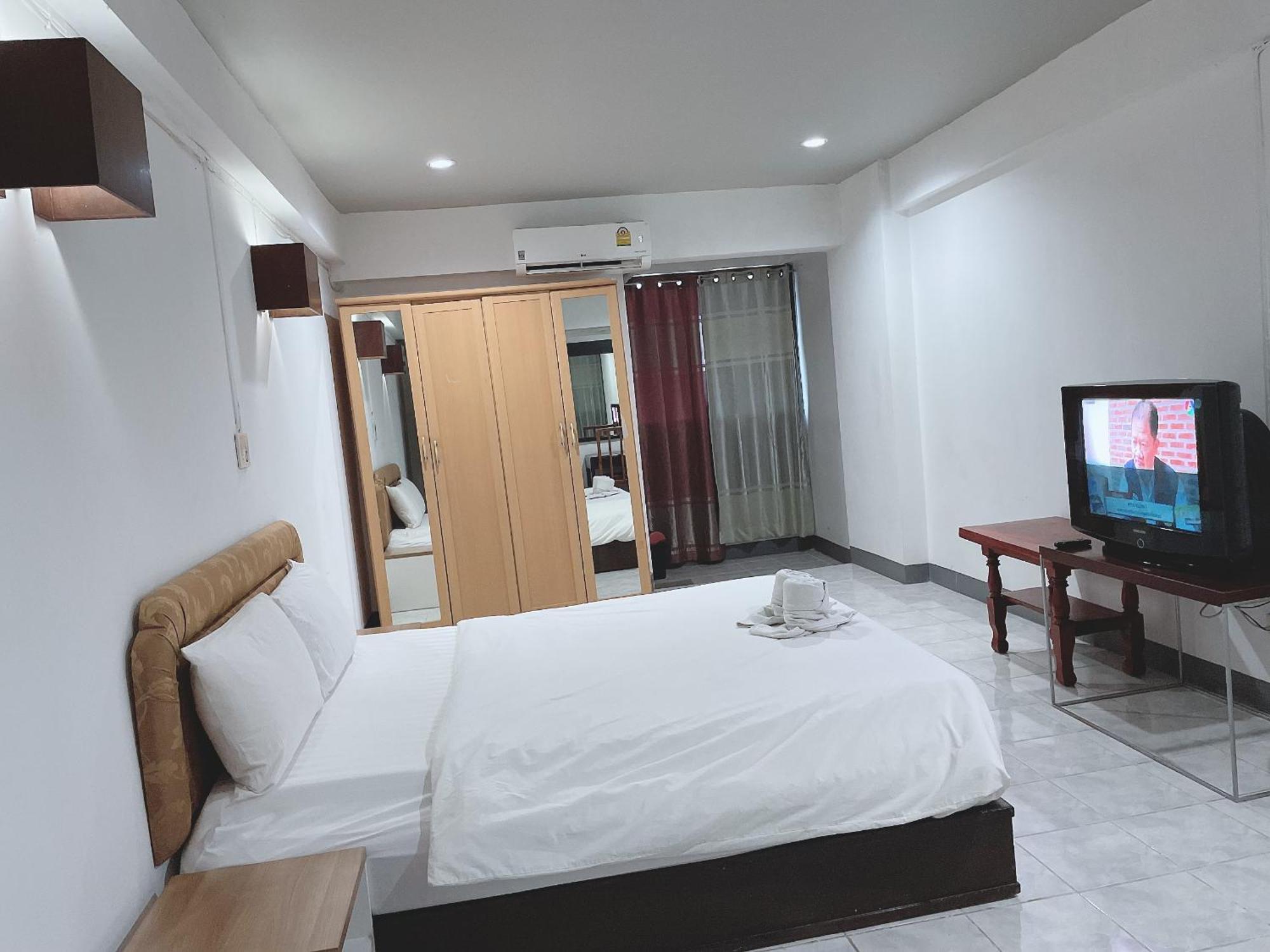 โรงแรมวินบางนา Win Bangna Hotel 曼谷 外观 照片