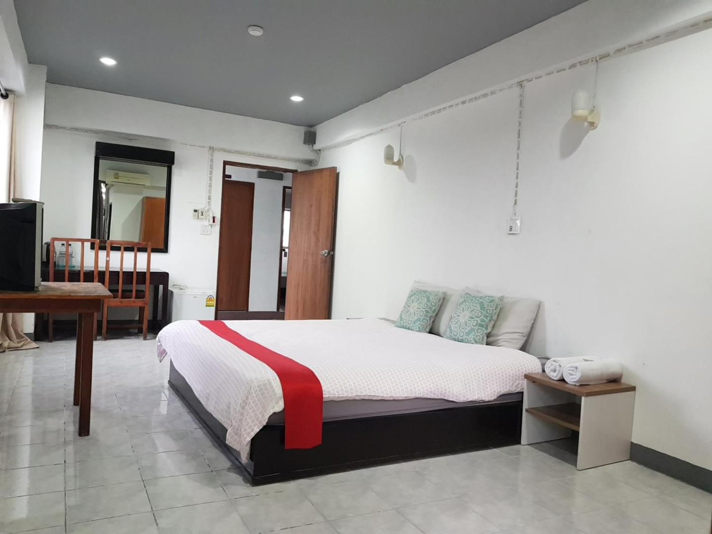 โรงแรมวินบางนา Win Bangna Hotel 曼谷 客房 照片